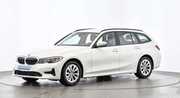 BMW 320i Touring 135 kW image number 1