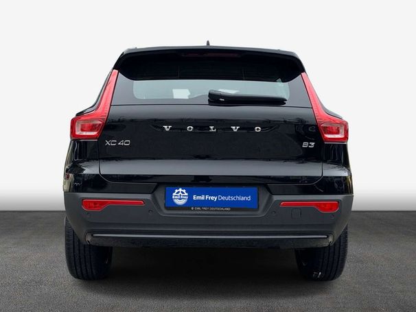 Volvo XC40 B3 Plus Dark DKG 120 kW image number 5