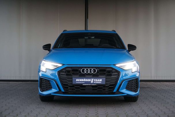 Audi A3 45 TFSIe S-line Sportback 150 kW image number 3