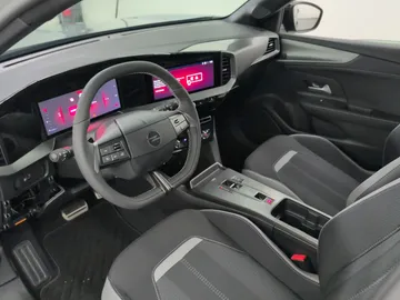 Car image 34