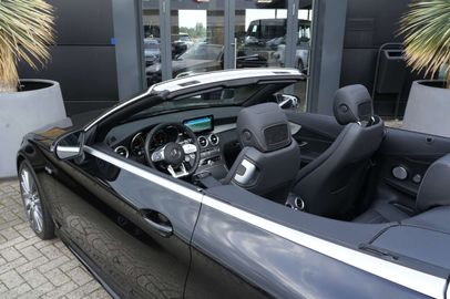 Car image 37