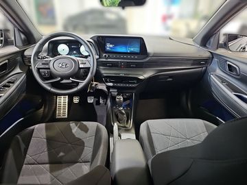 Car image 13