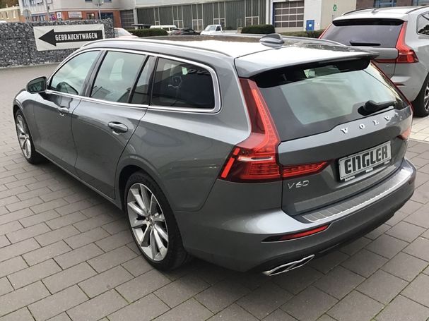 Volvo V60 D3 Momentum 110 kW image number 4