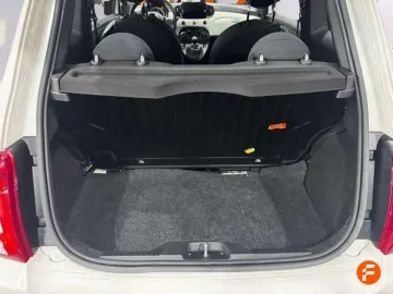 Car image 26
