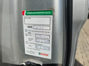 Car image 23