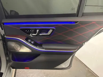Car image 28
