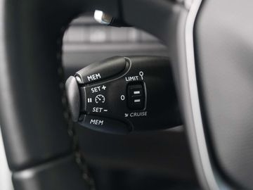 Car image 37