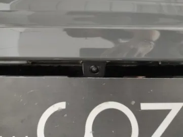 Car image 32