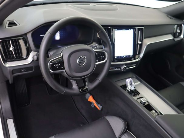 Volvo V60 B3 Plus 120 kW image number 17