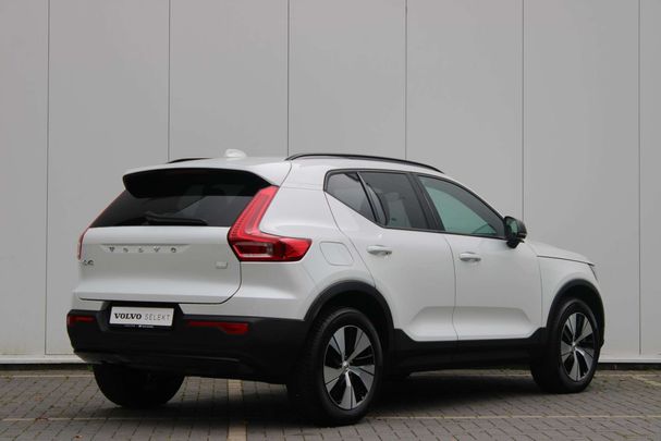 Volvo XC40 Recharge T4 Plus Dark 155 kW image number 2