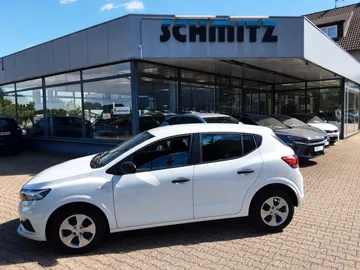 Car image 2
