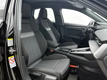 Car image 40