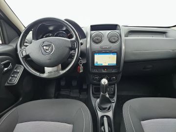 Car image 23