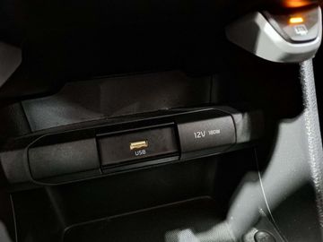 Car image 29