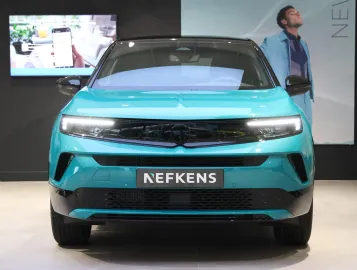 Car image 5