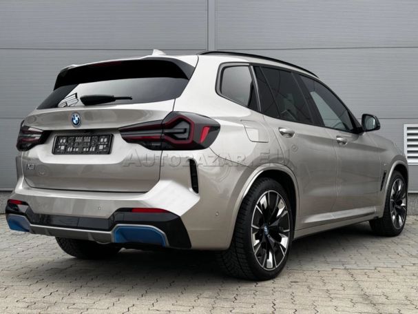 BMW iX3 210 kW image number 11