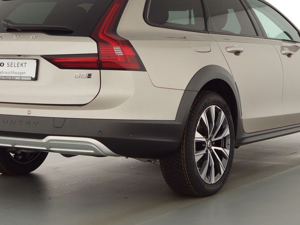 Volvo V90 Cross Country AWD B5 173 kW image number 8