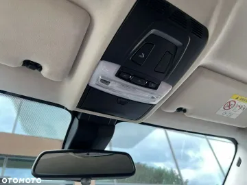 Car image 39