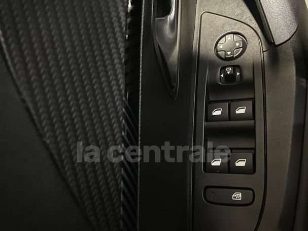 Peugeot 2008 e 100 kW image number 15