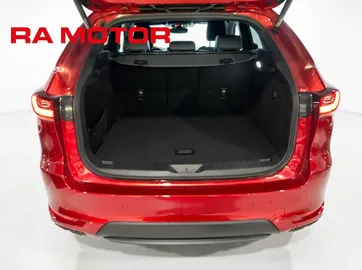 Car image 27