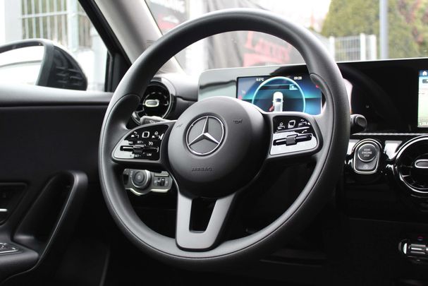 Mercedes-Benz A 180 100 kW image number 9