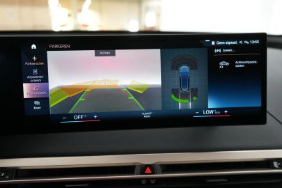 Car image 35