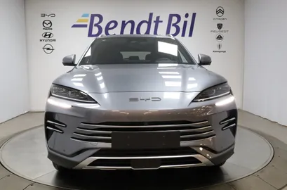 Car image 3