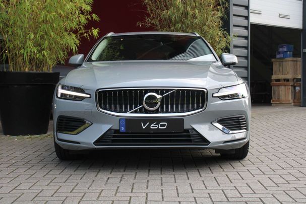 Volvo V60 T6 Recharge AWD 257 kW image number 8