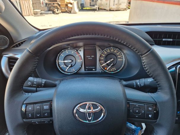 Toyota Hilux D 2.4 4D 110 kW image number 10