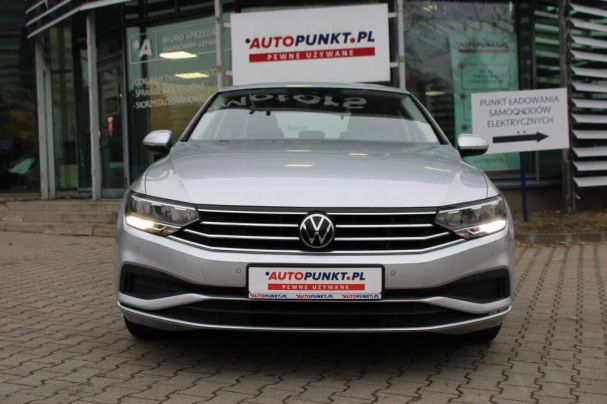 Volkswagen Passat 110 kW image number 3