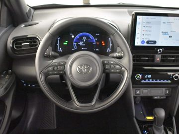 Car image 16