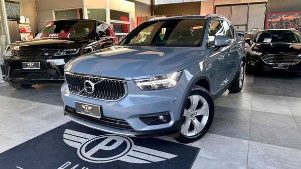 Volvo XC40 D3 AWD Geartronic Momentum 110 kW image number 1