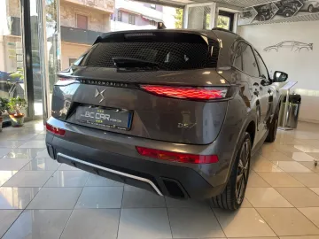 Car image 30