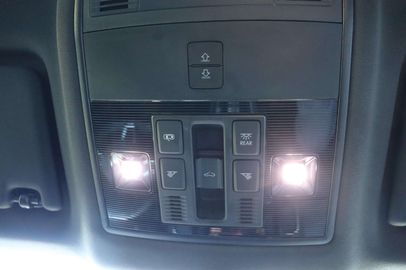 Car image 31