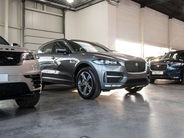 Jaguar E-Pace P300e R-Dynamic S 227 kW image number 30