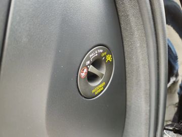 Car image 37