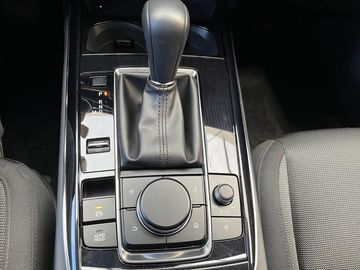 Car image 26