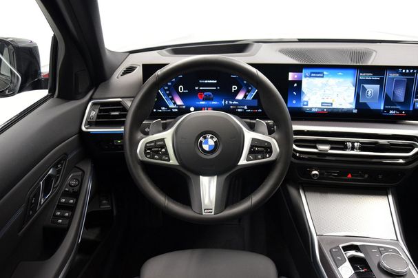 BMW 320d Touring M Sport 140 kW image number 13