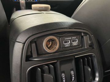 Car image 31