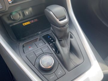 Car image 24