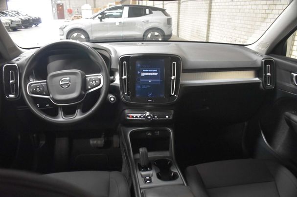 Volvo XC40 T3 120 kW image number 9