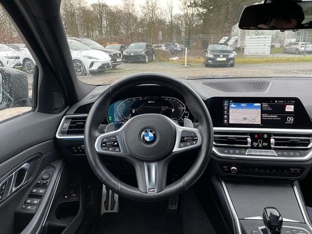 BMW 330e Touring M Sport 215 kW image number 12