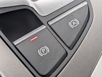 Car image 41