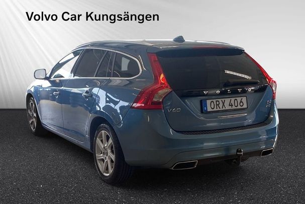 Volvo V60 D4 AWD Summum 135 kW image number 4