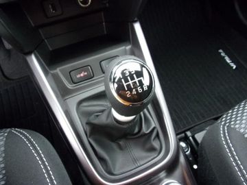 Car image 23