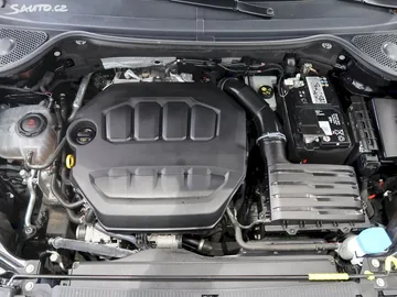 Car image 28