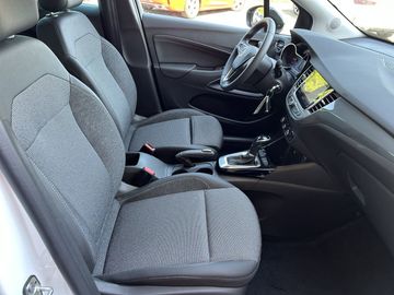 Car image 11