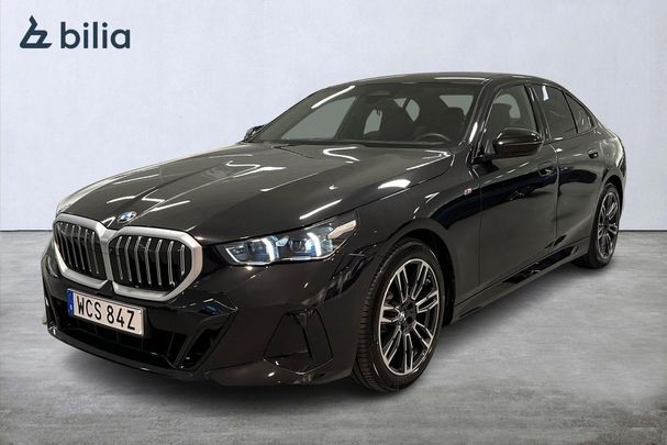 BMW 520d xDrive 146 kW image number 1