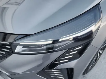 Car image 24