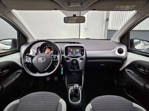 Toyota Aygo 53 kW image number 2